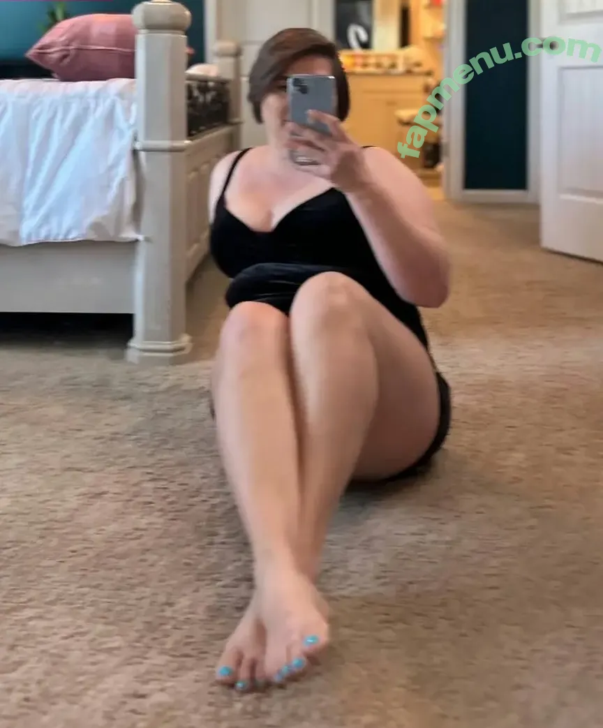 Saige Wilds Video Store nude photo #0024 (saige.wilds / saige_wilds / saigewildsvideostore)