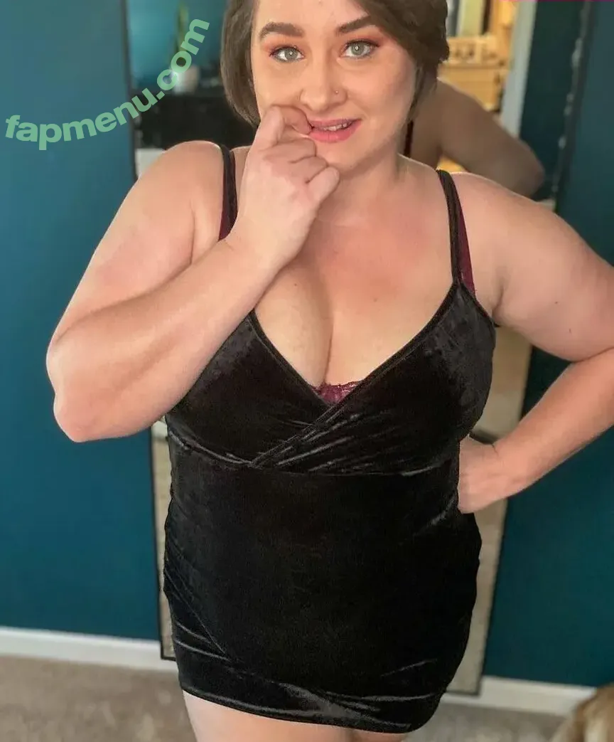 Saige Wilds Video Store nude photo #0028 (saige.wilds / saige_wilds / saigewildsvideostore)