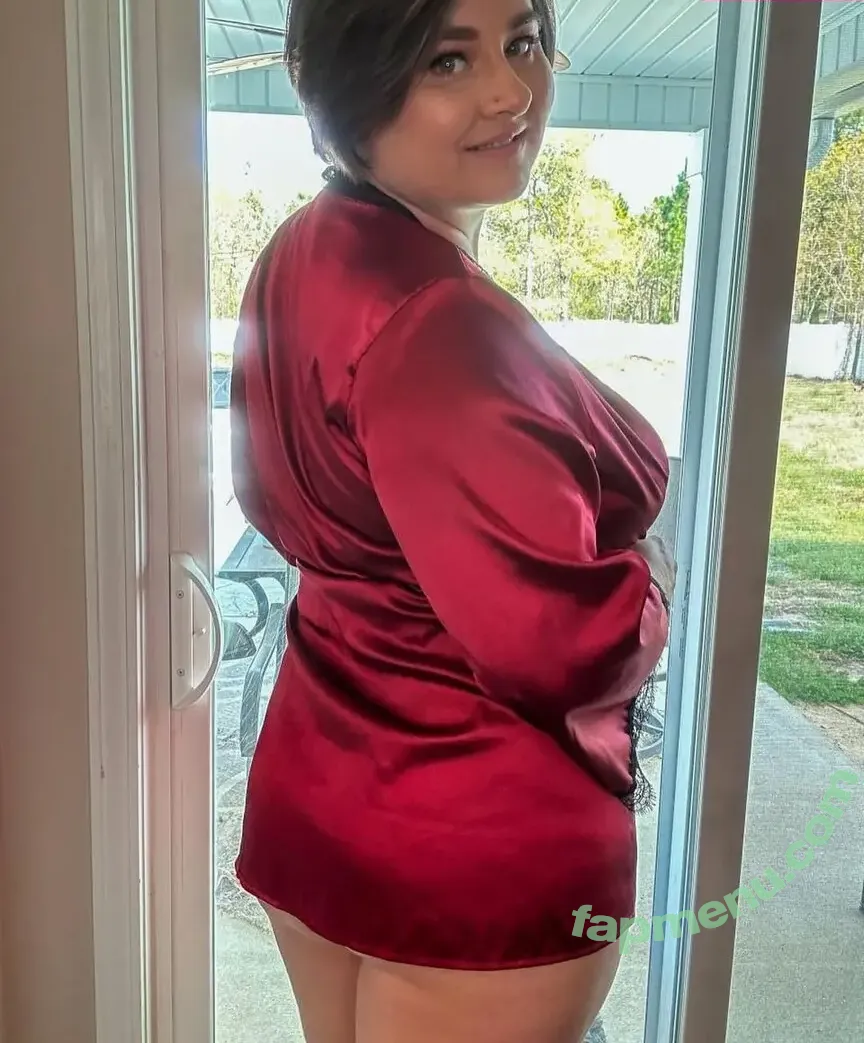 Saige Wilds Video Store nude photo #0042 (saige.wilds / saige_wilds / saigewildsvideostore)