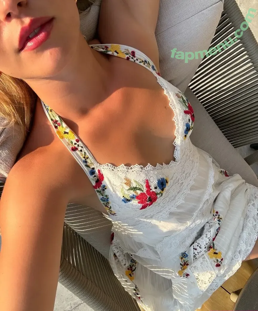 Sailor Brinkley Cook nude photo #0079 (Christie Brinkley's daughter / SBrinkleyCook / sailorbrinkleycook)