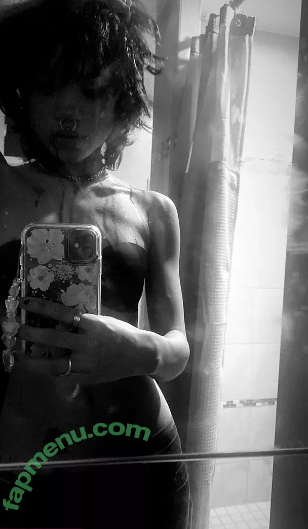 Saintsgoth nude photo #0080 (scubaryan_)