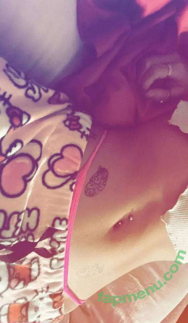Saintsgoth nude photo #0084 (scubaryan_)