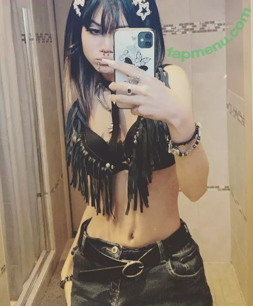 Saintsgoth nude photo #0093 (scubaryan_)