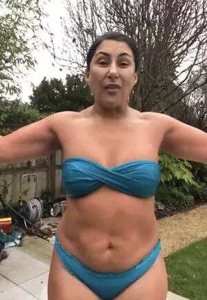 Saira Khan / iamsairakhan / sairasbum nude photo #0243
