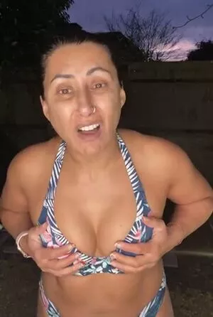Saira Khan / iamsairakhan / sairasbum nude photo #0254