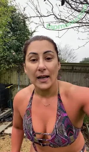 Saira Khan / iamsairakhan / sairasbum nude photo #0330