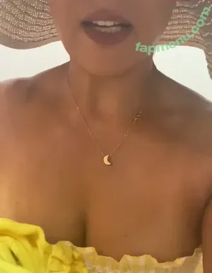 Saira Khan / iamsairakhan / sairasbum nude photo #0428