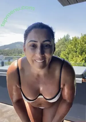 Saira Khan / iamsairakhan / sairasbum nude photo #0470
