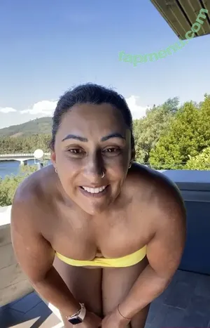 Saira Khan / iamsairakhan / sairasbum nude photo #0475