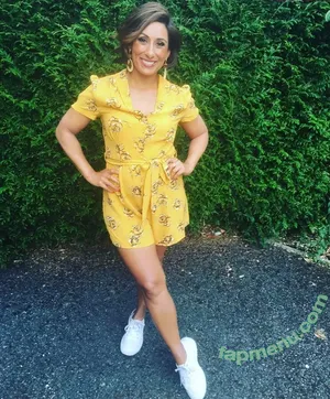 Saira Khan / iamsairakhan / sairasbum nude photo #0514