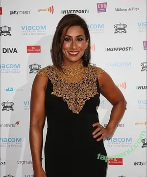 Saira Khan / iamsairakhan / sairasbum nude photo #0554