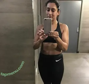 Saira Khan / iamsairakhan / sairasbum nude photo #0583