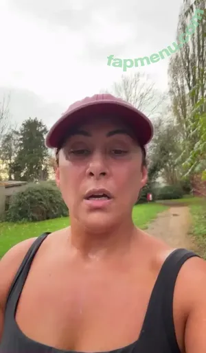 Saira Khan / iamsairakhan / sairasbum nude photo #0878