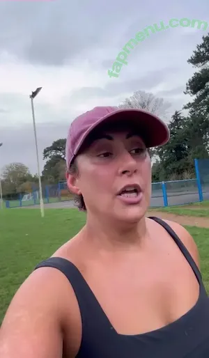 Saira Khan / iamsairakhan / sairasbum nude photo #0879