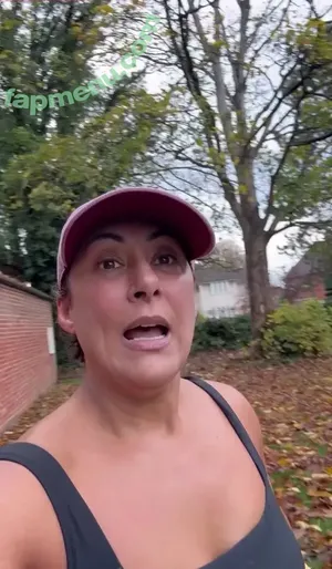 Saira Khan / iamsairakhan / sairasbum nude photo #0881