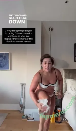 Saira Khan / iamsairakhan / sairasbum nude photo #0898