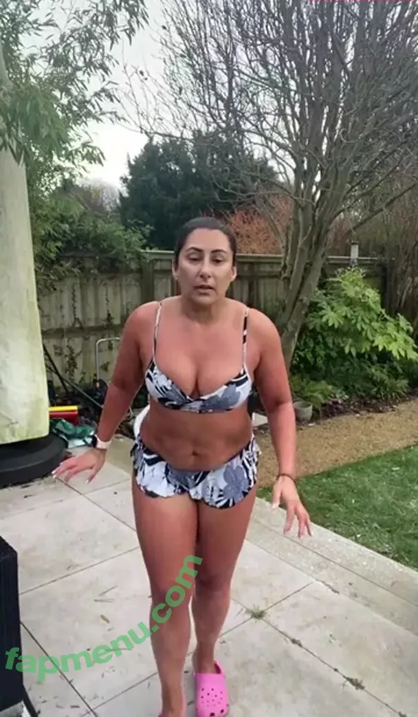 Saira Khan nude photo #0248 (iamsairakhan / sairasbum)