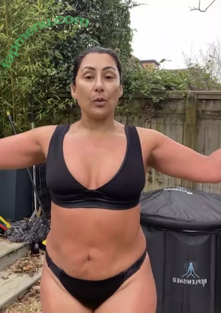 Saira Khan nude photo #0265 (iamsairakhan / sairasbum)