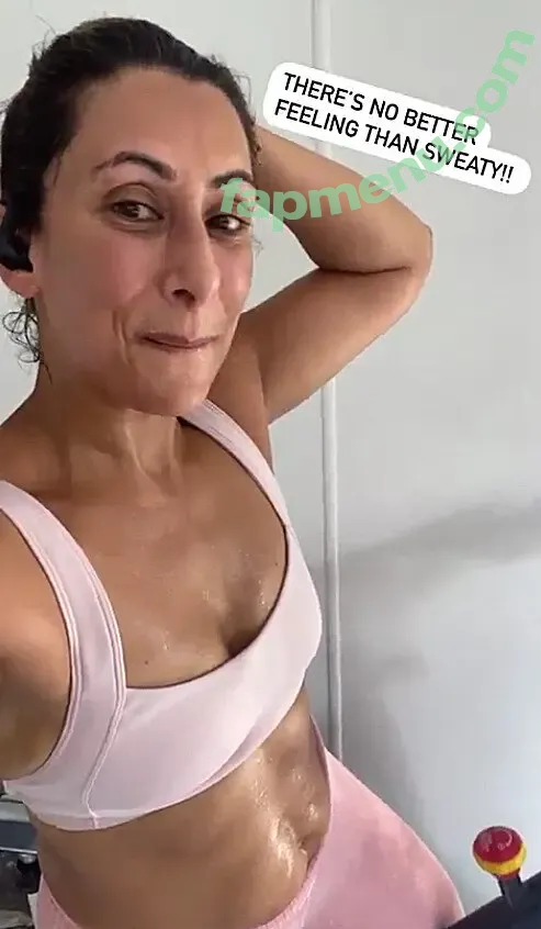 Saira Khan nude photo #0296 (iamsairakhan / sairasbum)