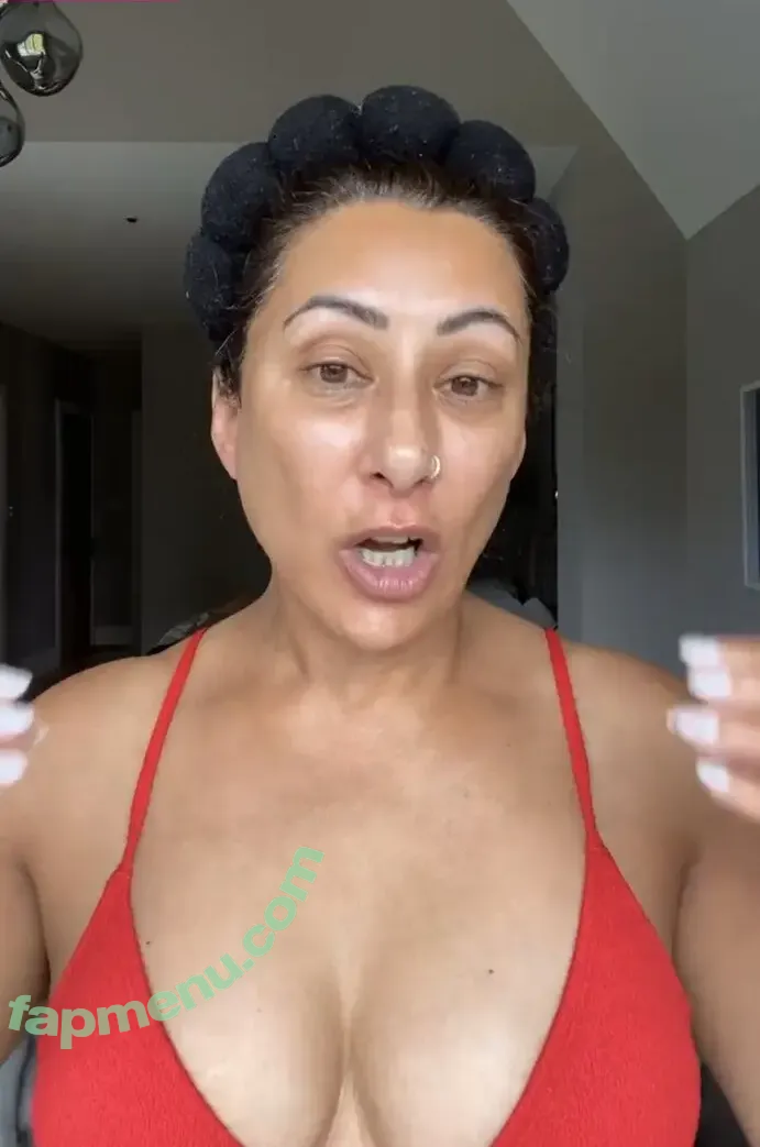 Saira Khan nude photo #0395 (iamsairakhan / sairasbum)