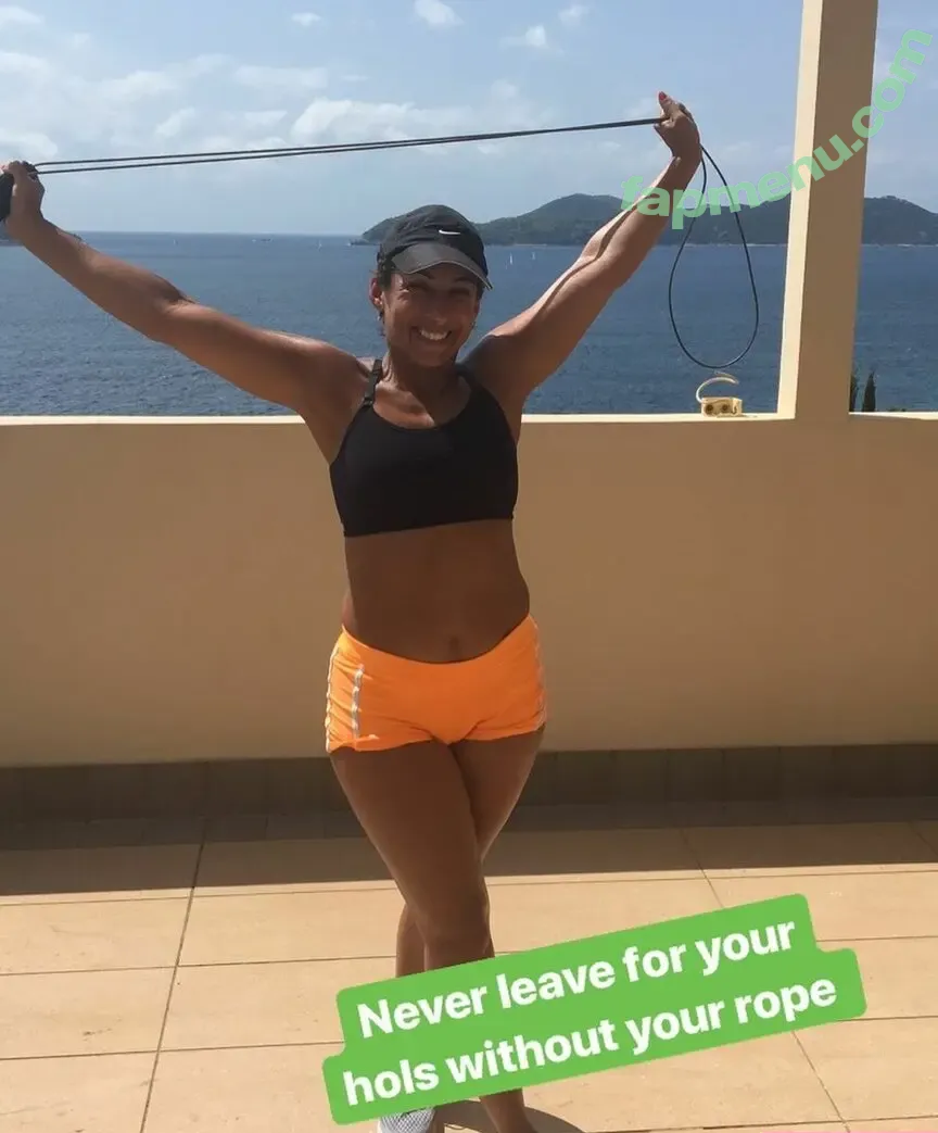 Saira Khan nude photo #0518 (iamsairakhan / sairasbum)