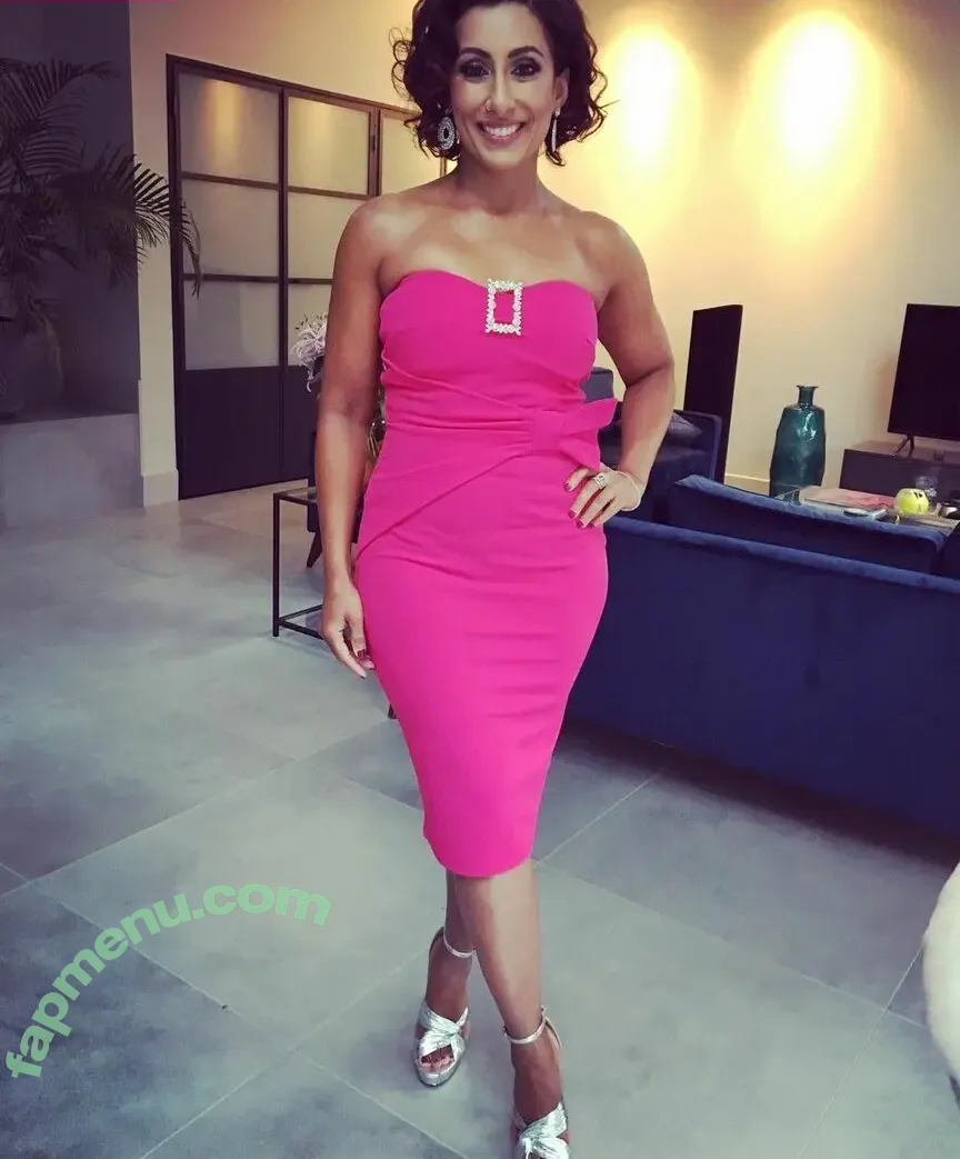 Saira Khan nude photo #0522 (iamsairakhan / sairasbum)