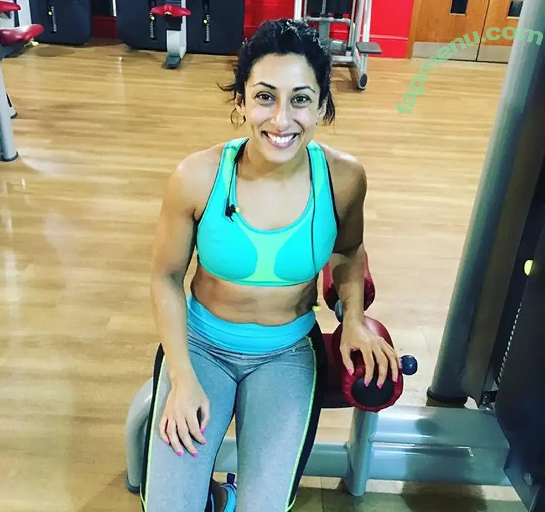 Saira Khan nude photo #0599 (iamsairakhan / sairasbum)