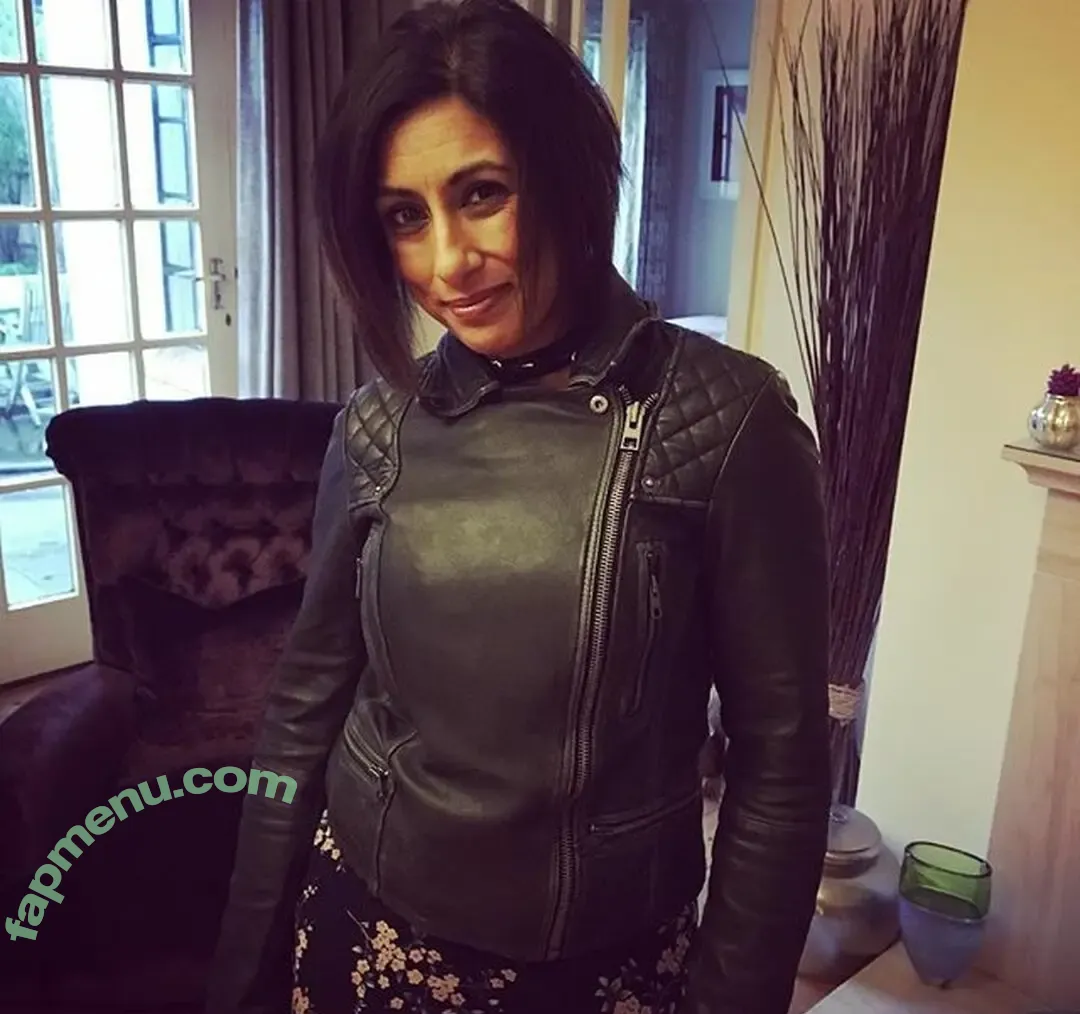 Saira Khan nude photo #0605 (iamsairakhan / sairasbum)