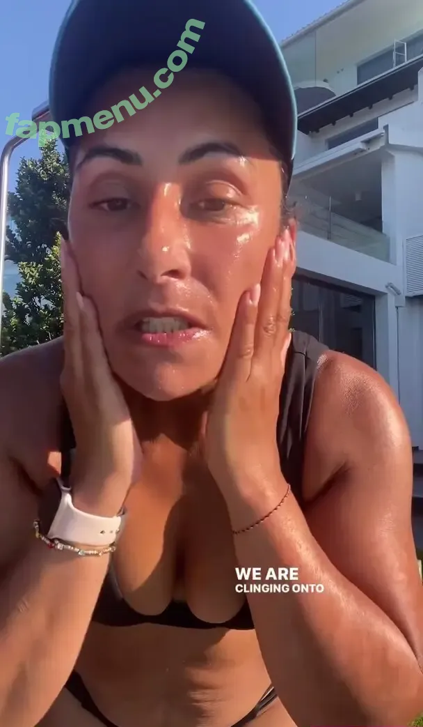 Saira Khan nude photo #0652 (iamsairakhan / sairasbum)