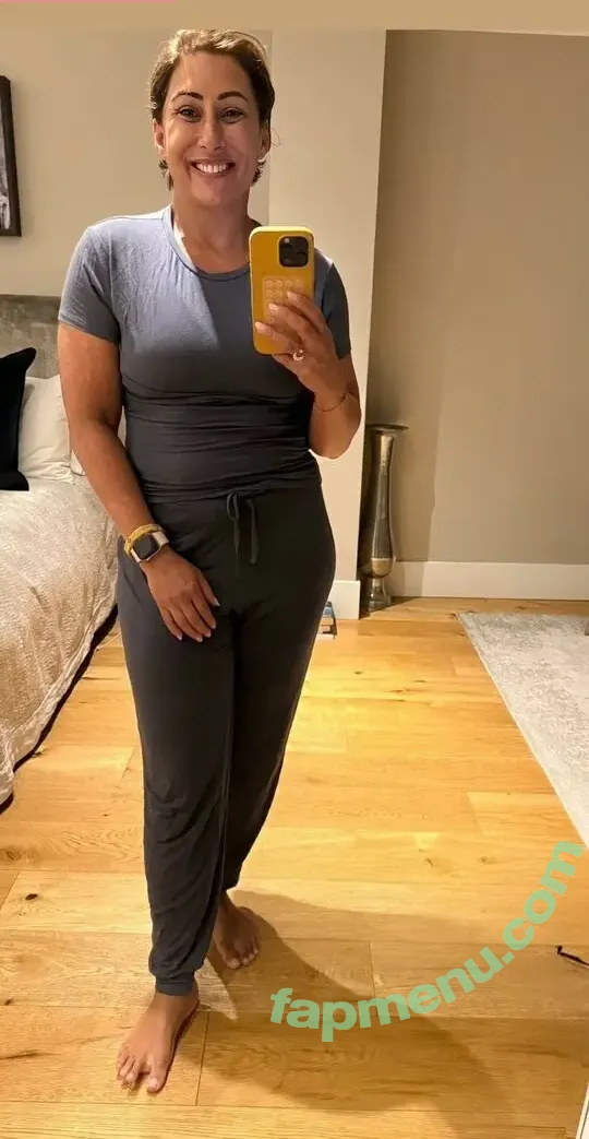 Saira Khan nude photo #0876 (iamsairakhan / sairasbum)