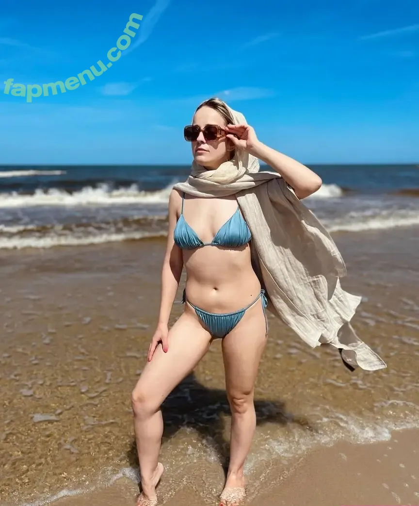 Sakebinii nude photo #0001 (Sakebinii)