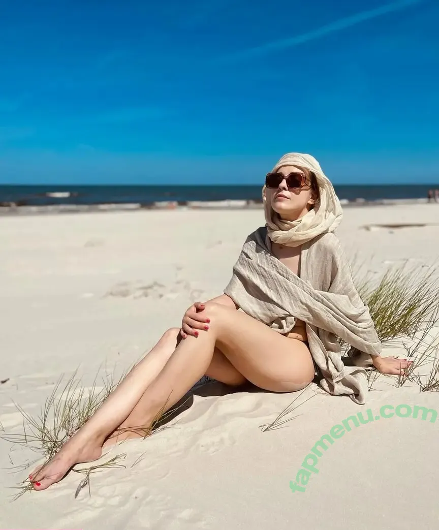 Sakebinii nude photo #0003 (Sakebinii)