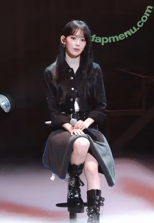 Sakura Miyawaki 宮脇 咲良 / 39saku_chan / LESSERAFIM nude photo #0199