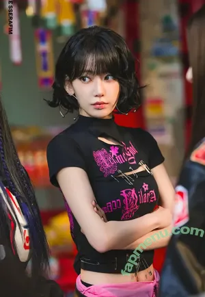 Sakura Miyawaki 宮脇 咲良 / 39saku_chan / LESSERAFIM nude photo #0249