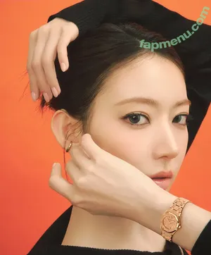 Sakura Miyawaki 宮脇 咲良 / 39saku_chan / LESSERAFIM nude photo #0251