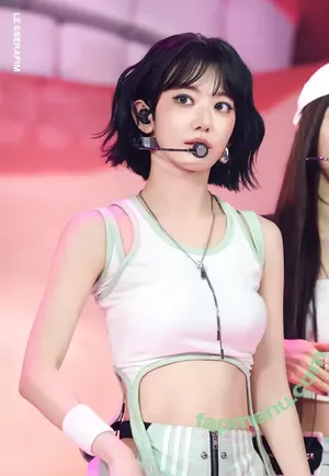 Sakura Miyawaki 宮脇 咲良 / 39saku_chan / LESSERAFIM nude photo #0257