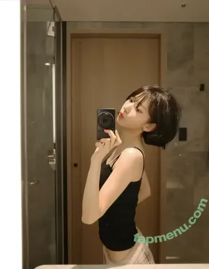 Sakura Miyawaki 宮脇 咲良 / 39saku_chan / LESSERAFIM / SakuLe_Sserafim nude photo #0327