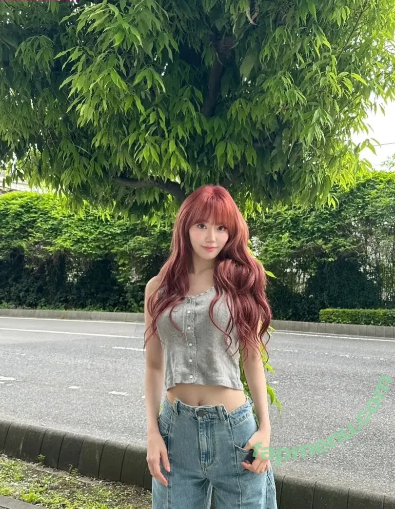 Sakura Miyawaki 宮脇 咲良 nude photo #0147 (39saku_chan / LESSERAFIM)