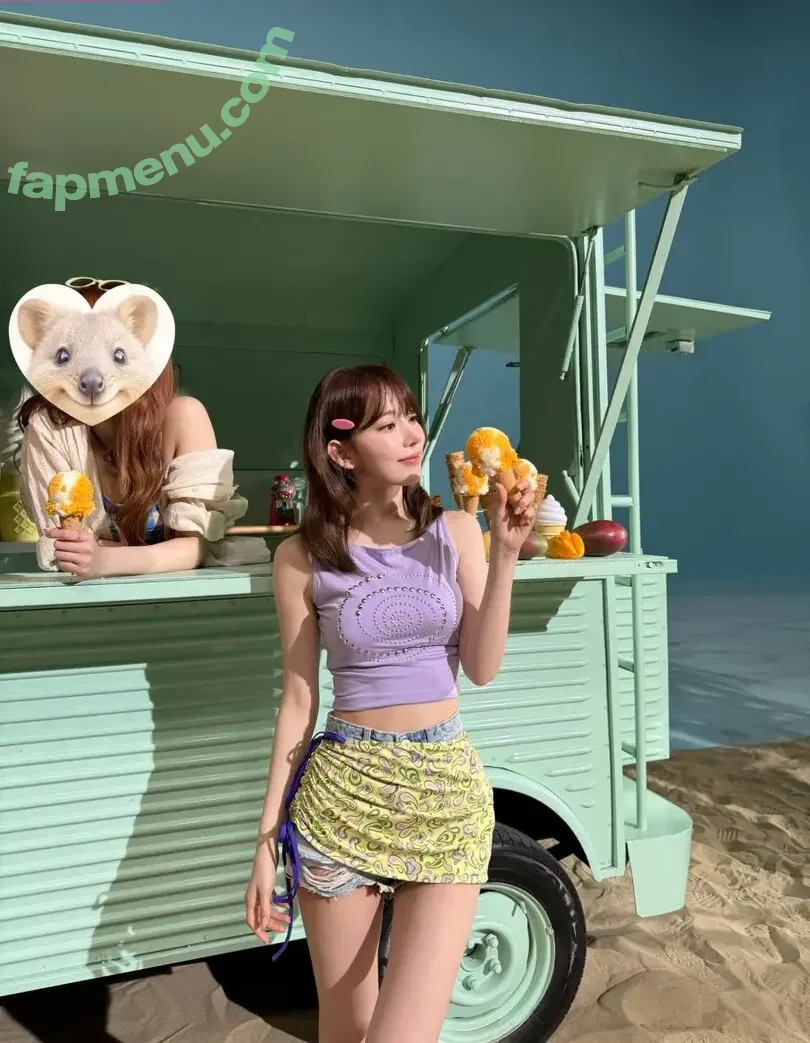 Sakura Miyawaki 宮脇 咲良 nude photo #0164 (39saku_chan / LESSERAFIM)