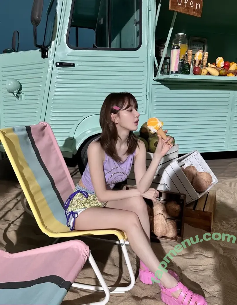 Sakura Miyawaki 宮脇 咲良 nude photo #0165 (39saku_chan / LESSERAFIM)