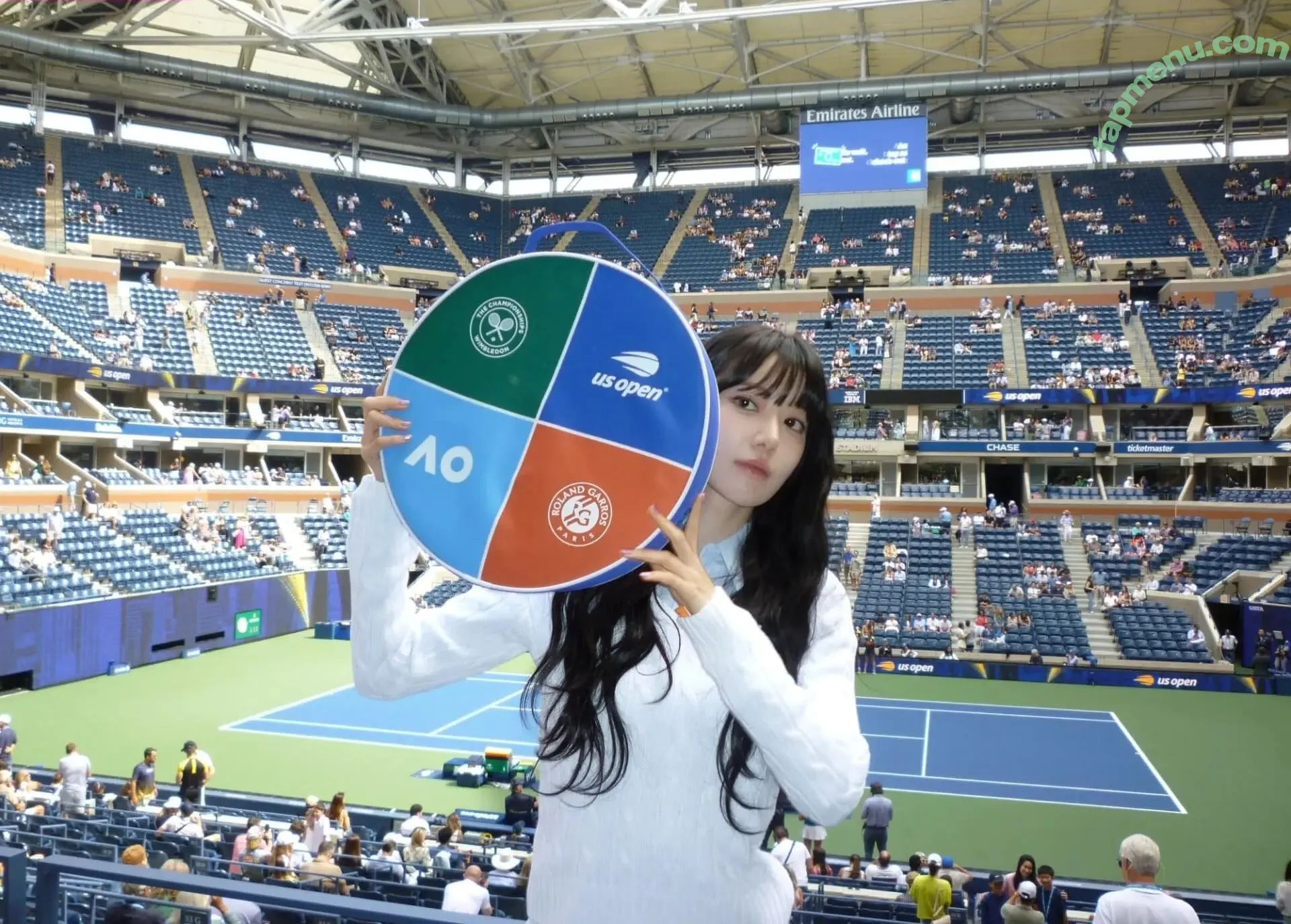 Sakura Miyawaki 宮脇 咲良 nude photo #0180 (39saku_chan / LESSERAFIM)