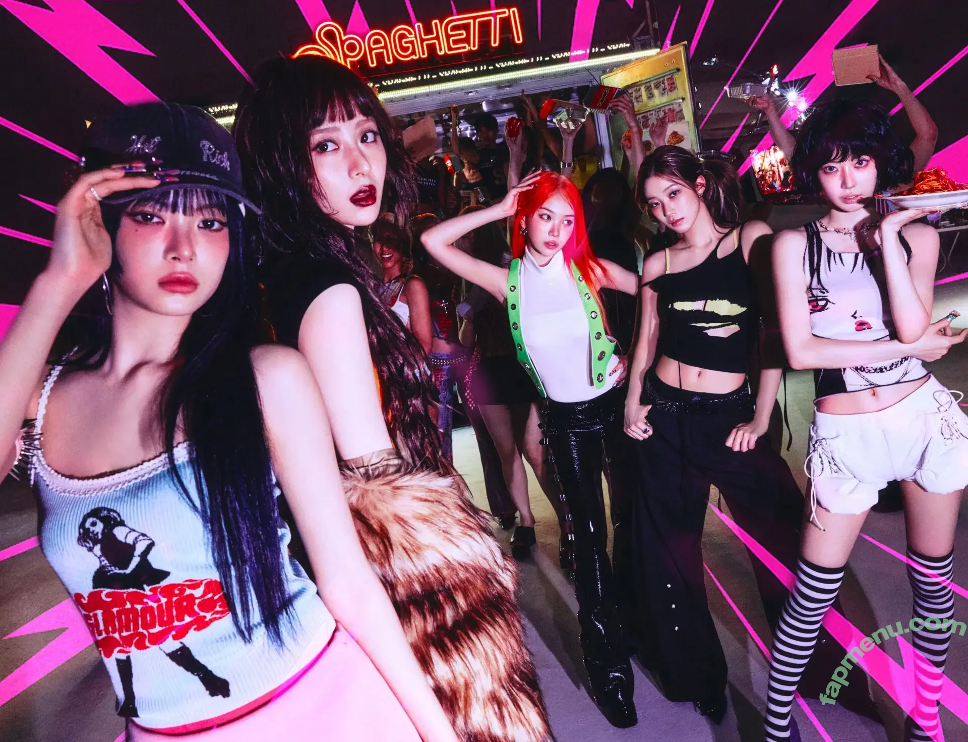 Sakura Miyawaki 宮脇 咲良 nude photo #0191 (39saku_chan / LESSERAFIM)