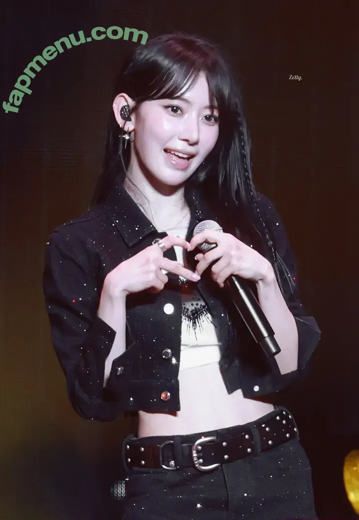 Sakura Miyawaki 宮脇 咲良 nude photo #0196 (39saku_chan / LESSERAFIM)