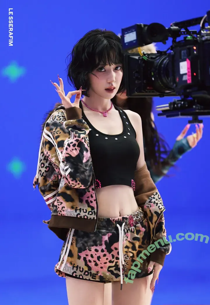 Sakura Miyawaki 宮脇 咲良 nude photo #0224 (39saku_chan / LESSERAFIM)