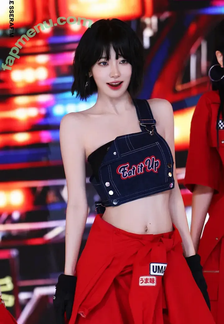 Sakura Miyawaki 宮脇 咲良 nude photo #0225 (39saku_chan / LESSERAFIM)