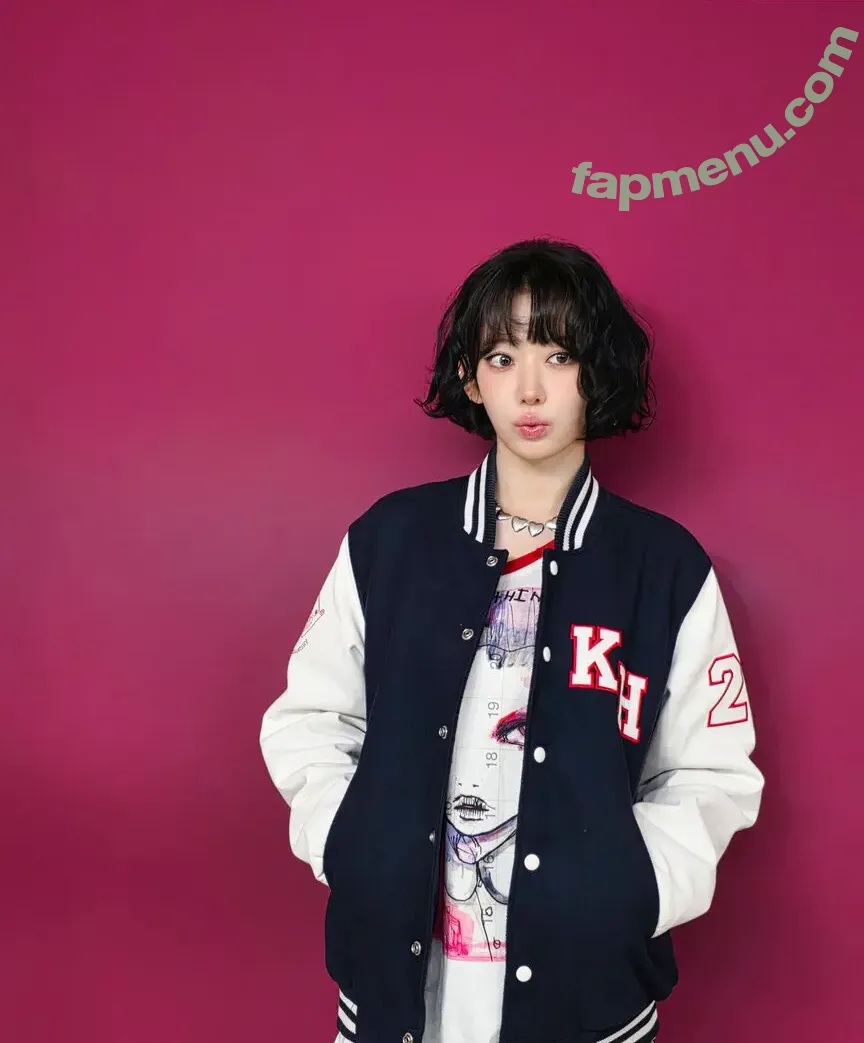 Sakura Miyawaki 宮脇 咲良 nude photo #0228 (39saku_chan / LESSERAFIM)