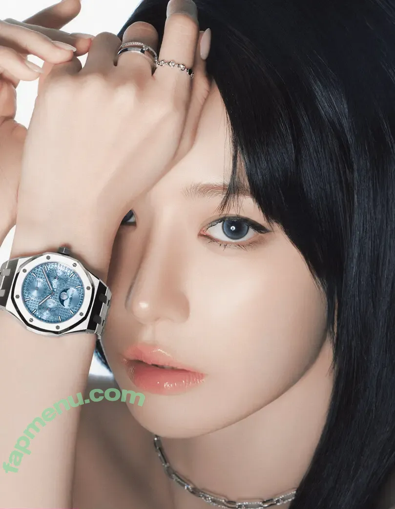 Sakura Miyawaki 宮脇 咲良 nude photo #0253 (39saku_chan / LESSERAFIM)