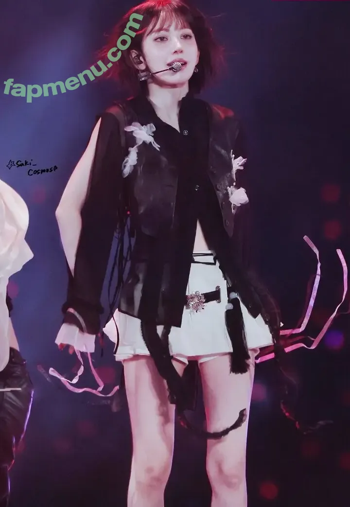 Sakura Miyawaki 宮脇 咲良 nude photo #0279 (39saku_chan / LESSERAFIM)