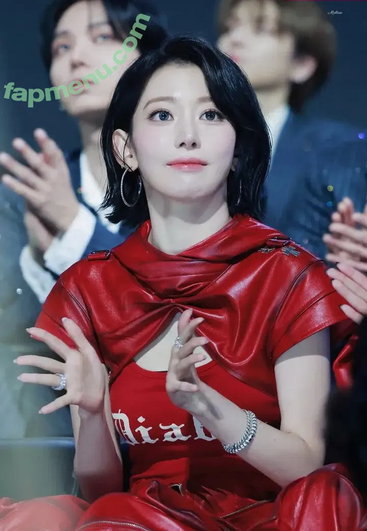 Sakura Miyawaki 宮脇 咲良 nude photo #0331 (39saku_chan / LESSERAFIM / SakuLe_Sserafim)