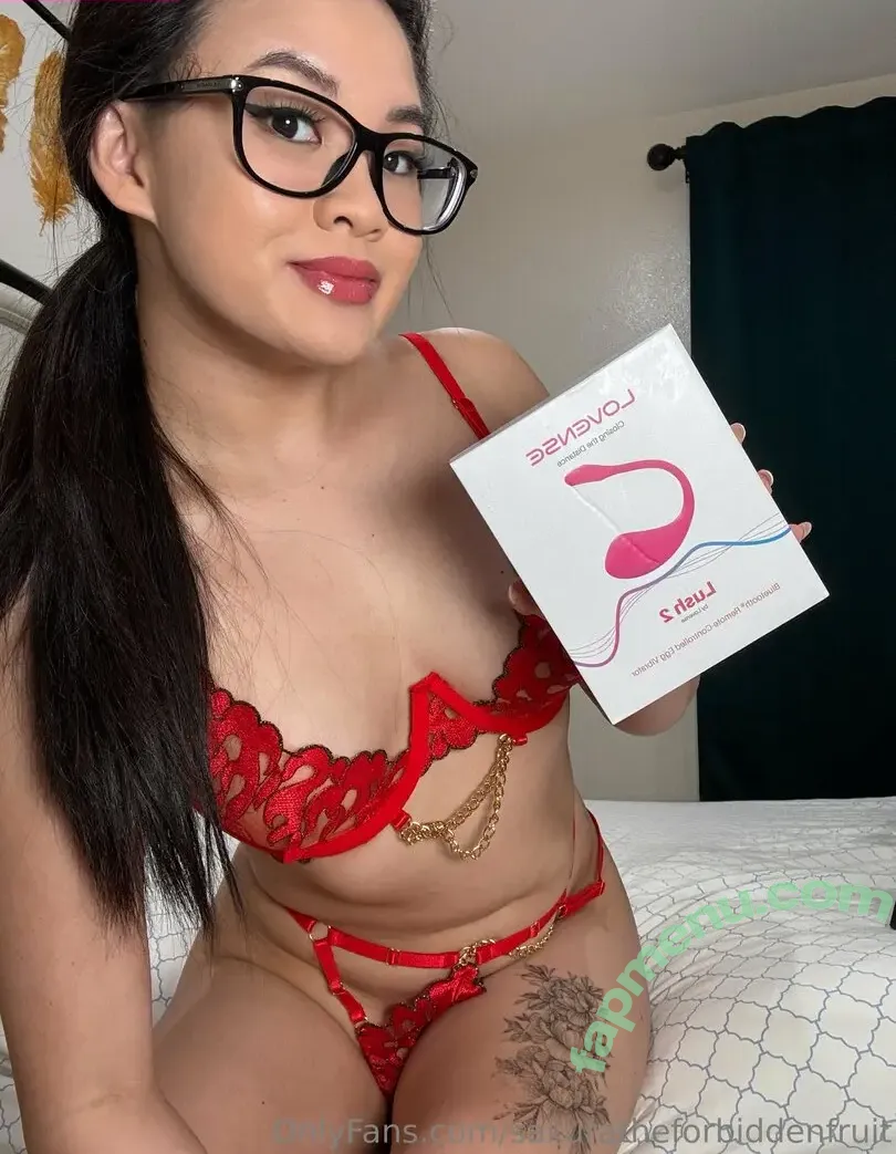 sakuratheforbiddenfruit nude photo #0619 (cherrybeen / zlightskin)